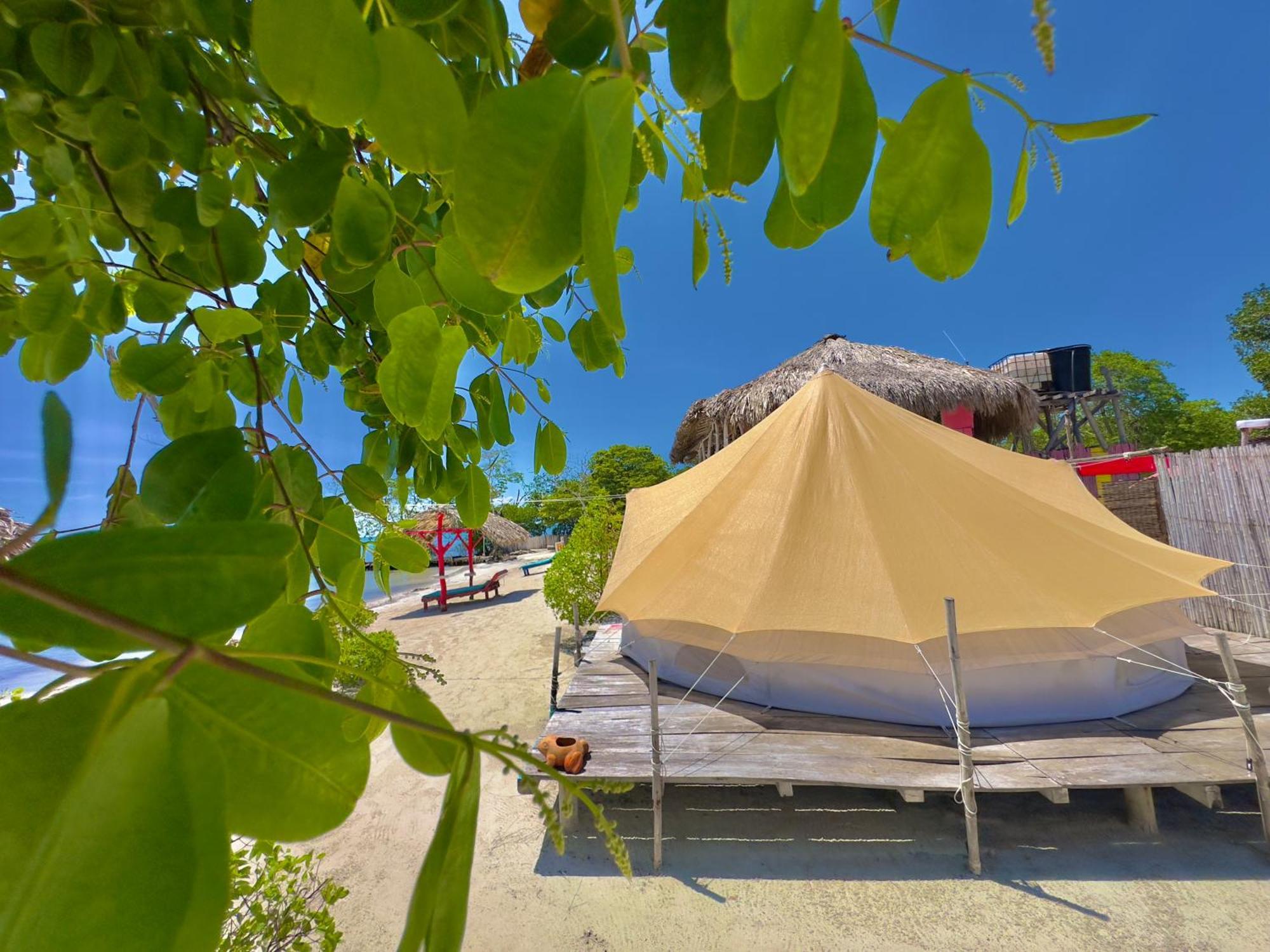 Tintipán Ashram Hostel&Glamping Tintipan Island Esterno foto